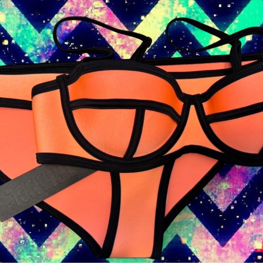 2016 triangl bikini